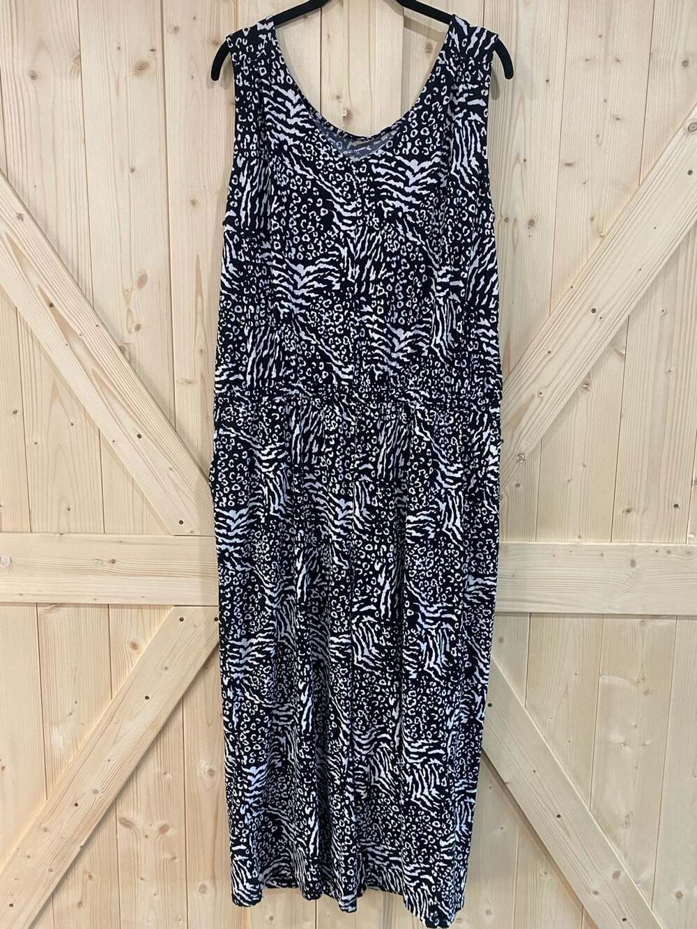 Comfort Co Jumpsuit Black White Animal Print Sleeveless Pockets size large